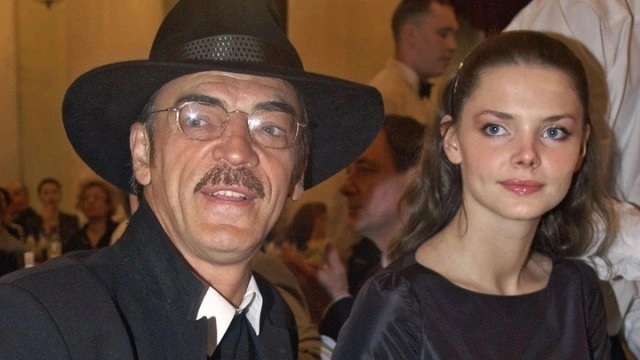 Єлизавета Боярська - актриса, благодійниця та вічна донька Д'Артаньяна (15 фото)