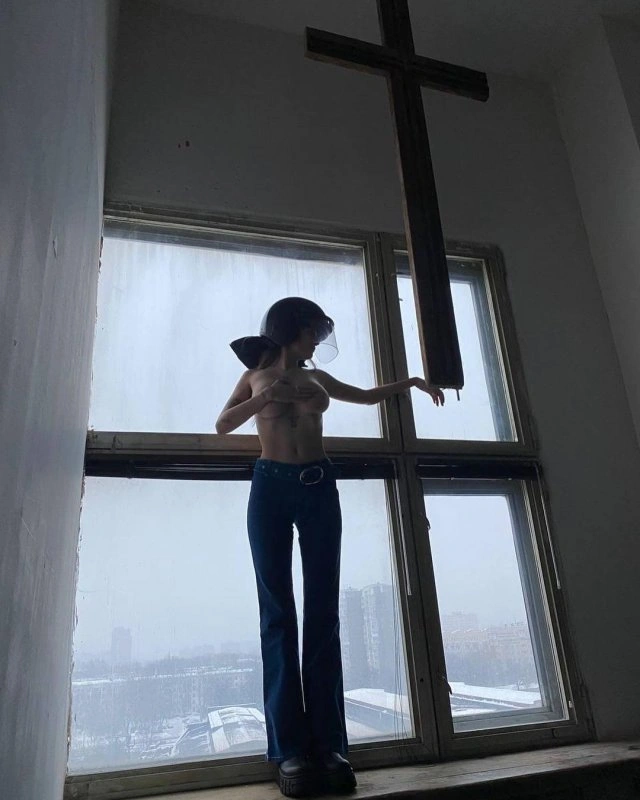 Учасниця Pussy Riot Ріта Флорес (Маргарита Коновалова): палка активістка і борець (16 фото) – фото 9