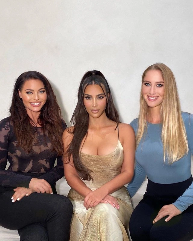 Кім Кардашьян відзначає 40-річчя: найвідоміша дівчина Instagram (15 фото) – фото 9