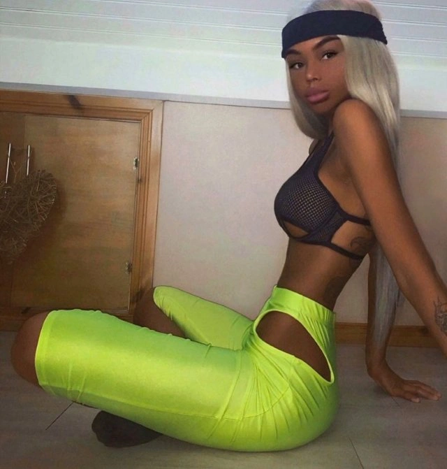 Ганна Тіттензор - 23-річна ірландка, яка завжди мріяла стати темношкірою (15 фото) – фото 15