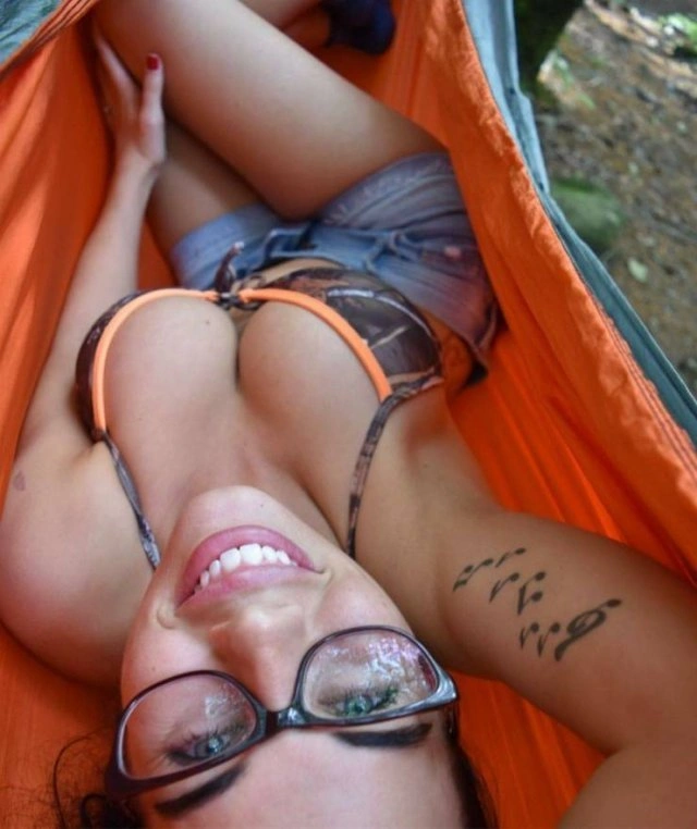 Гарні дівчата в окулярах (30 фото) – фото 6