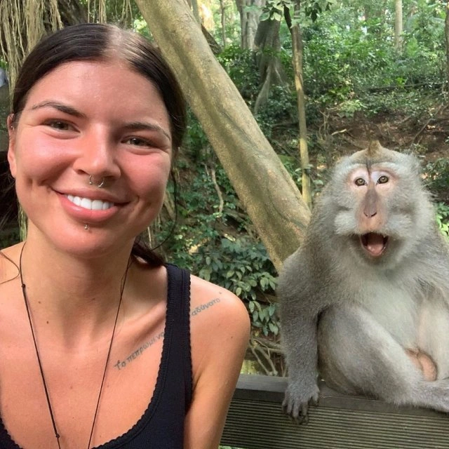 Бет Спідбі: касирка, яка збагатіла, продаючи інтимні фотографії (15 зображень) – фото 12