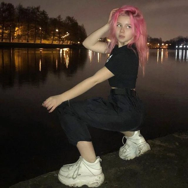 Донька колишнього воротаря "Зеніту" В'ячеслава Малафєєва підозрюється в торгівлі наркотиками (16 фото) – фото 8