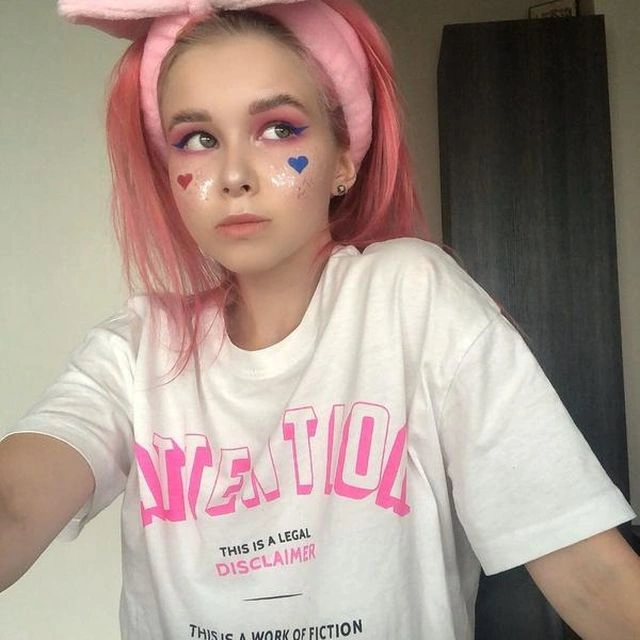 Донька колишнього воротаря "Зеніту" В'ячеслава Малафєєва підозрюється в торгівлі наркотиками (16 фото) – фото 9