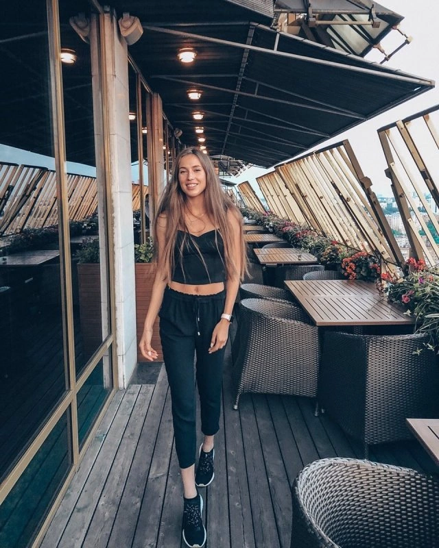 Вікторія Морозова - дівчина, яку важко догнати парням (15 фото) – фото 12