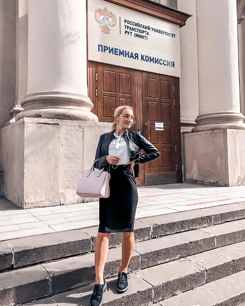 Чарівні дівчата, які цього року стали студентками (14 фото) – фото 13