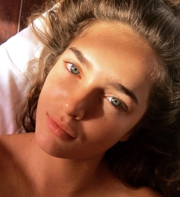 Джессіка Уолл, остання модель Playboy, обрана Хью Хефнером (7 фото) – фото 5