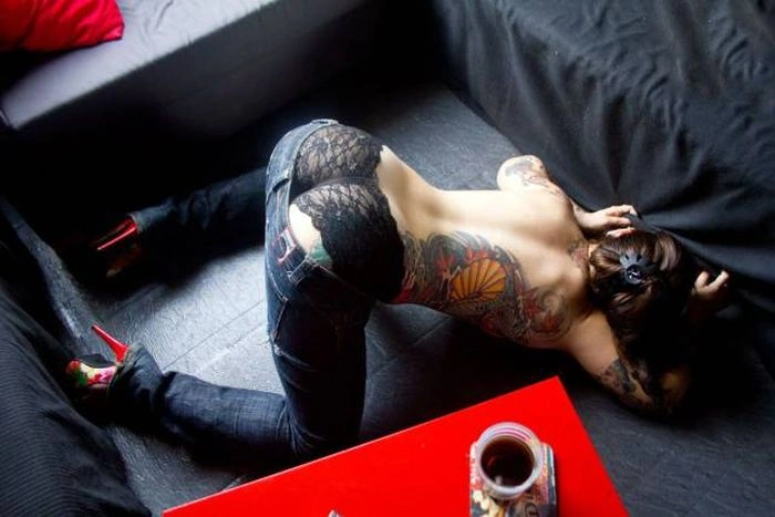 Гарні татуювання на тілах дівчат (57 фото) – фото 49