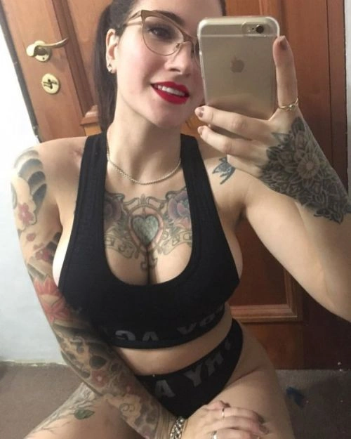 Дівчата з татуюваннями (30 фото) – фото 12