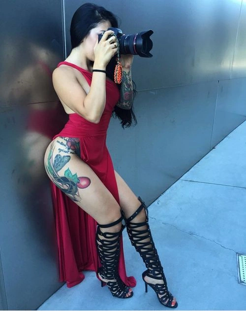 Гарні дівчата з татуюваннями (30 фото) – фото 3