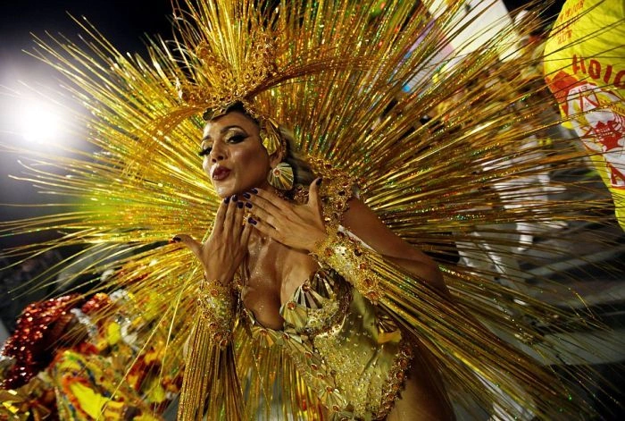 Дівчата на карнавалі у Ріо-де-Жанейро (27 фото) – фото 2