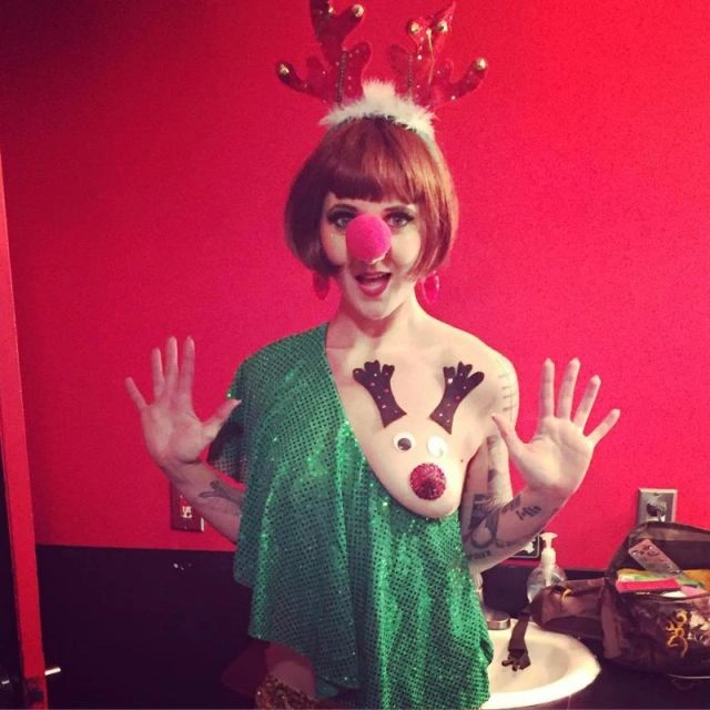 Еротична різдвяна розвага американок (13 фото) – фото 2