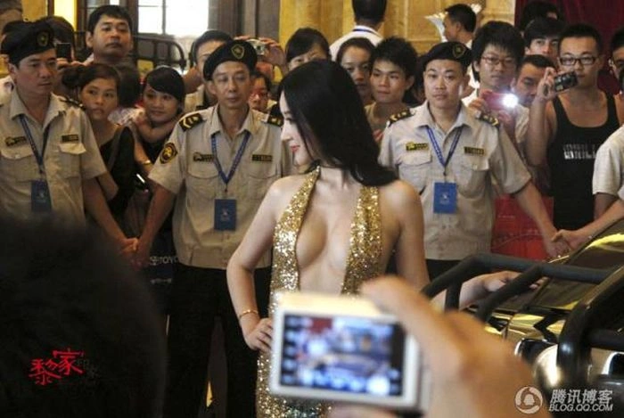 Смішні дівчата. Частина 100 (47 фото) – фото 28