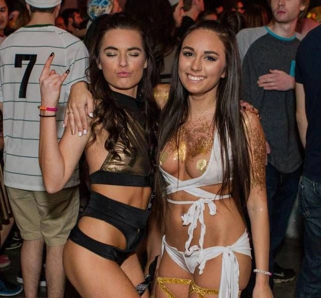 Дівчата з музичних фестивалів (35 фото) – фото 7