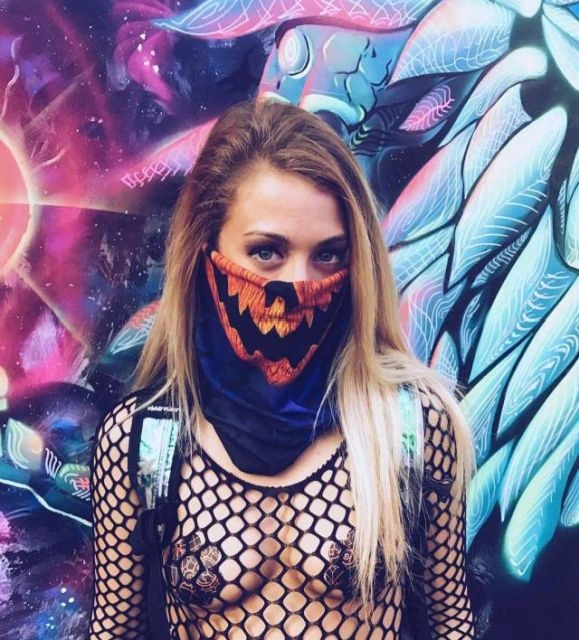 Дівчата з музичних фестивалів (35 фото) – фото 23