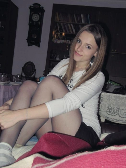 Спокусливі користувачки соцмереж (47 фото) – фото 42