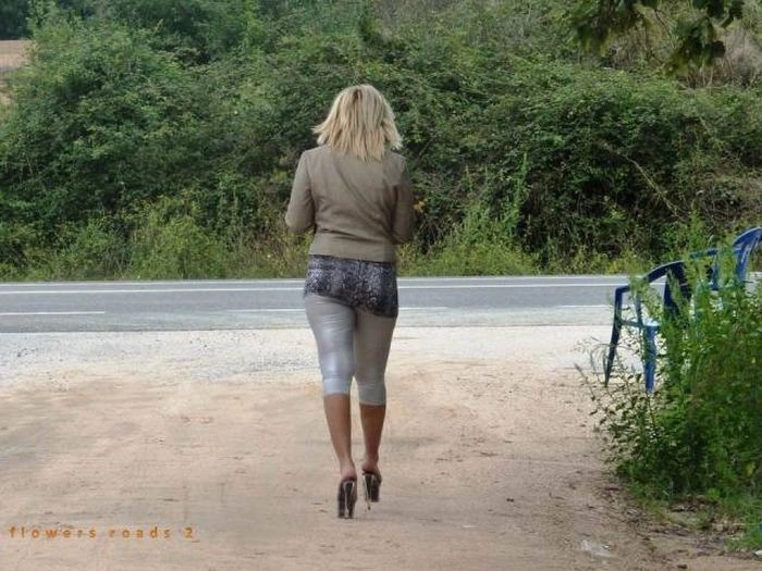 Священниці кохання на робочому місці (57 фото) – фото 23