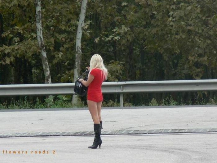 Священниці кохання на робочому місці (57 фото) – фото 41