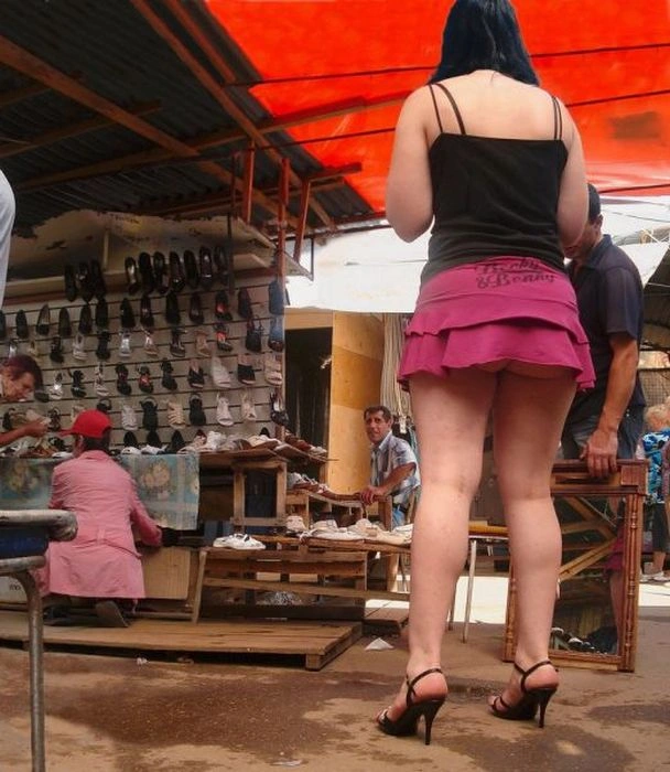 Дівчата в коротких спідницях (30 фото) – фото 10