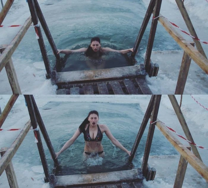 Хрещенське купання православних красунь (39 фото) – фото 23