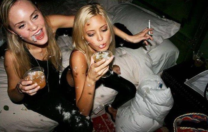 Дівчата розважаються (36 фото)