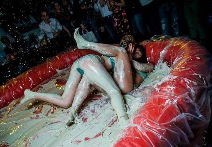 Дівчата розважаються (36 фото) – фото 6