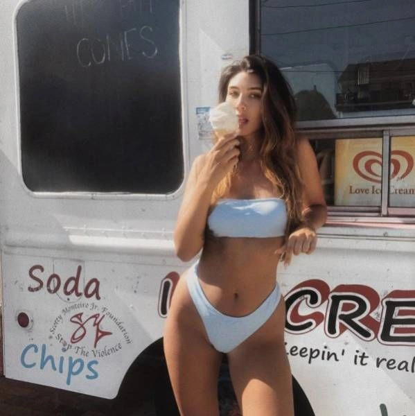 Дівчата з гарною талією (32 фото) – фото 12