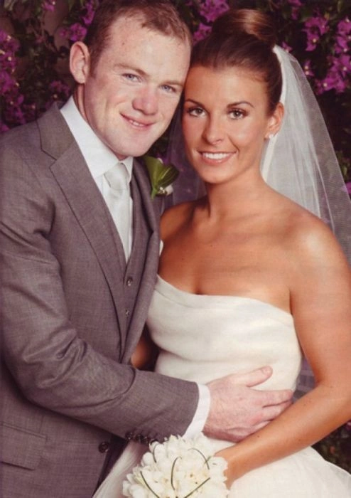 Найгарніші дружини та подружки футболістів (45 фото) – фото 33