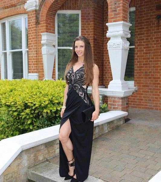 Дівчина перемогла на конкурсі фітнес-бікіні через 11 місяців після пологів (19 фото) – фото 8