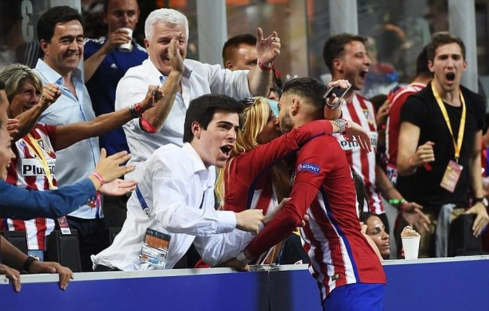 Кохані відомих футболістів (83 фото) – фото 3