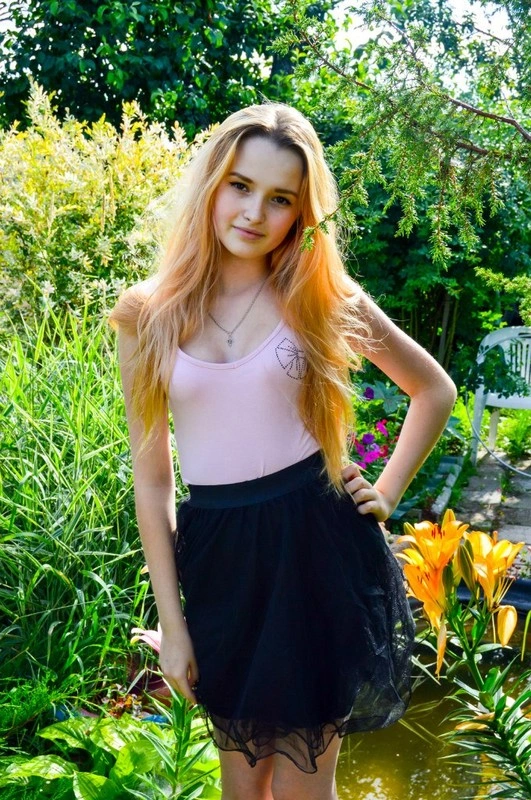 Добірка літніх дівчат у перший день осені (50 фото) – фото 8