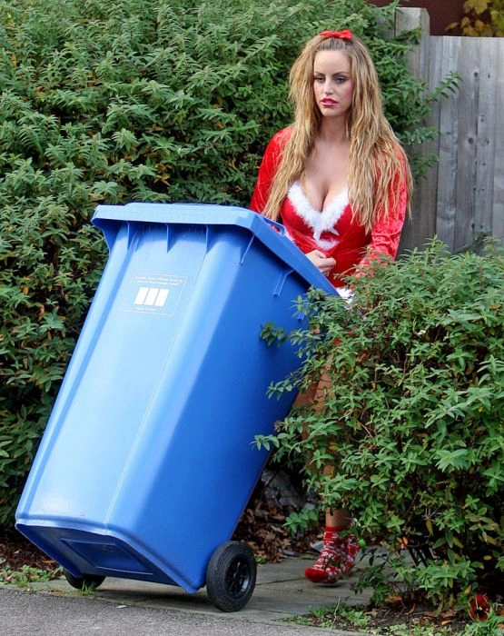 Акторка Даніель Мейсон рекламується завдяки папарацці (7 фото) – фото 2