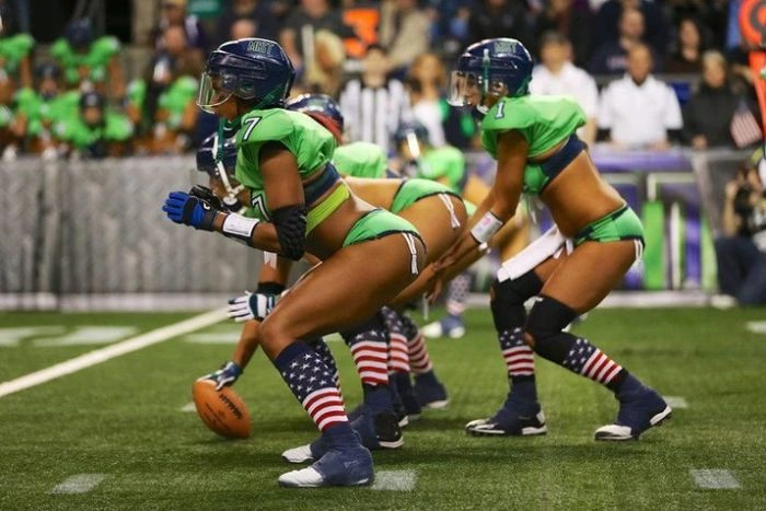 Футбольна ліга нижнього білизни - захоплюючий жіночий американський футбол (8 фото + відео) – фото 3