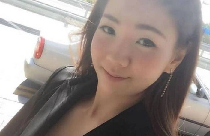 Прекрасна та витривала азіатка (8 фото)