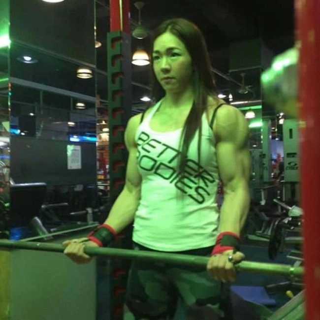 Прекрасна та витривала азіатка (8 фото) – фото 5