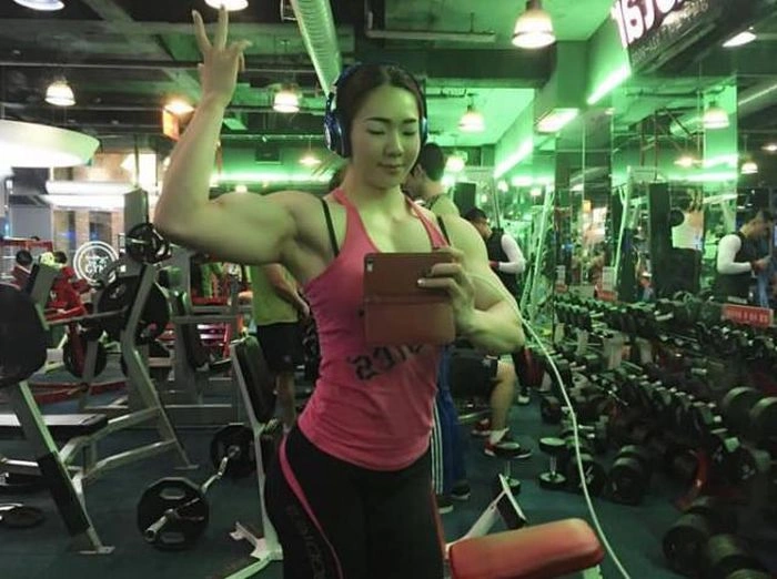 Прекрасна та витривала азіатка (8 фото) – фото 6