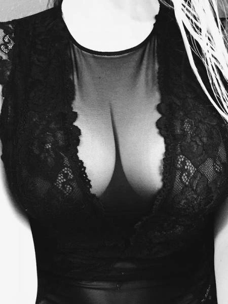 Дівчата в мереживних нарядах (59 фото) – фото 39