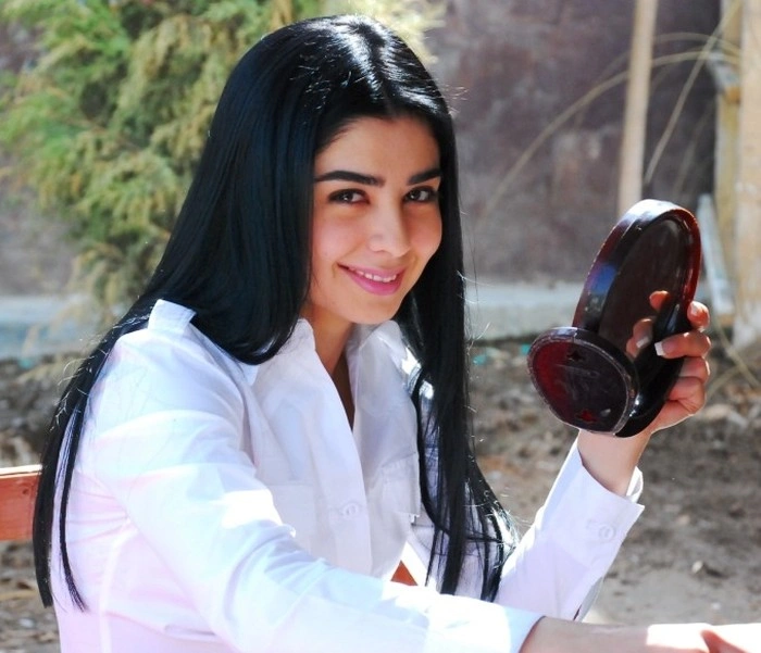 Топ-28 найкрасивіших узбечок (28 фото) – фото 23