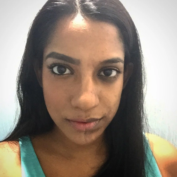 Флешмоб з напівнакрашеними жіночими обличчями набирає оберти (28 фото) – фото 18