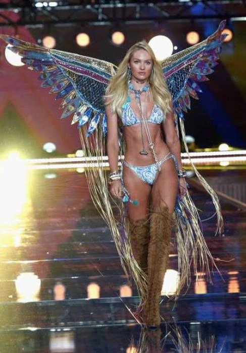 Фотозвіт з модного показу Victoria’s Secret Fashion Show 2015 (61 фото) – фото 7