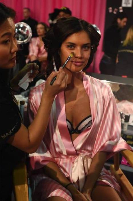 Фотозвіт з модного показу Victoria’s Secret Fashion Show 2015 (61 фото) – фото 44