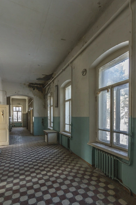 Прогулянка по закритому родинному дому в провінційному містечку (47 фото) – фото 2