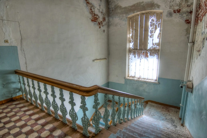Прогулянка по закритому родинному дому в провінційному містечку (47 фото) – фото 7