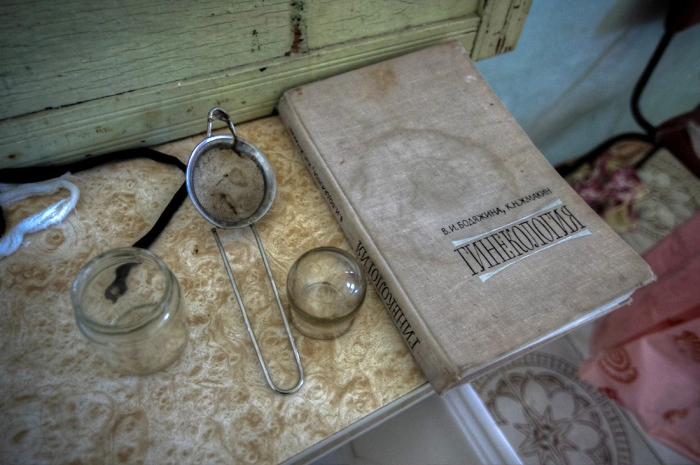 Прогулянка по закритому родинному дому в провінційному містечку (47 фото) – фото 25