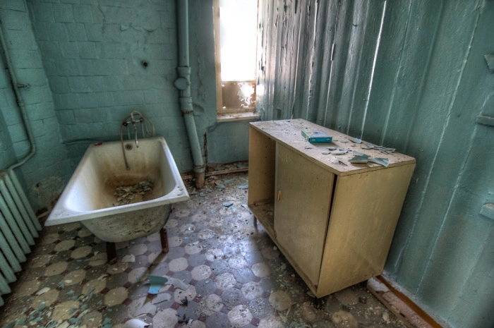 Прогулянка по закритому родинному дому в провінційному містечку (47 фото) – фото 28