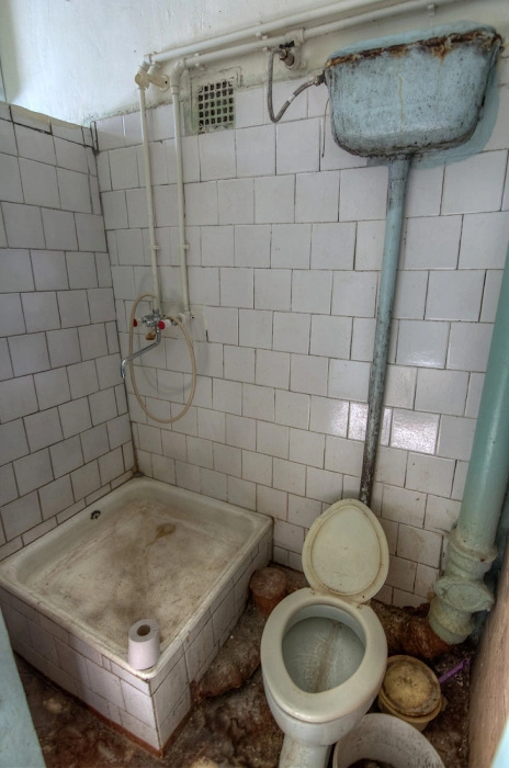 Прогулянка по закритому родинному дому в провінційному містечку (47 фото) – фото 30