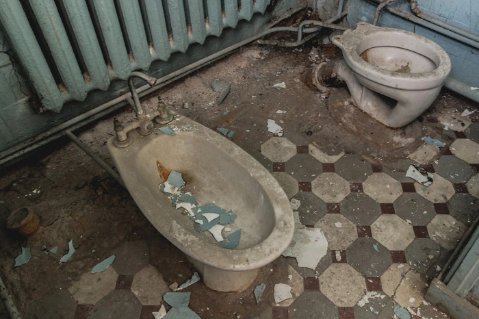 Прогулянка по закритому родинному дому в провінційному містечку (47 фото) – фото 32