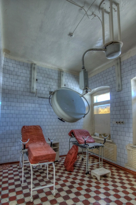 Прогулянка по закритому родинному дому в провінційному містечку (47 фото) – фото 37