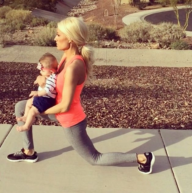 Дівчата, які заробили мільйони доларів завдяки своїм сторінкам в соціальних мережах (10 фото) – фото 10