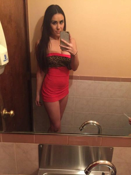 Дівчата в облягаючих сукнях (51 фото) – фото 15